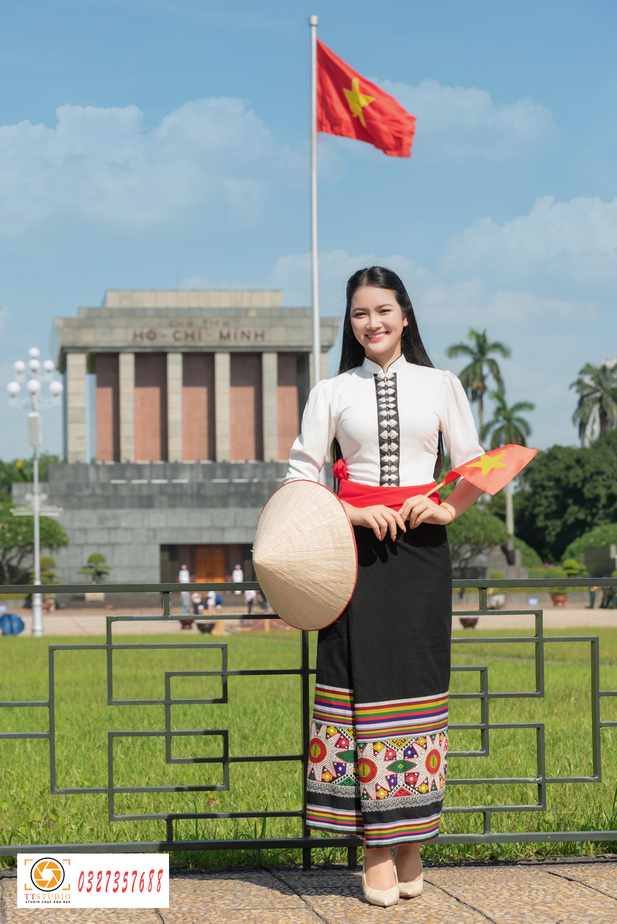 Ảnh check in Lăng Bác